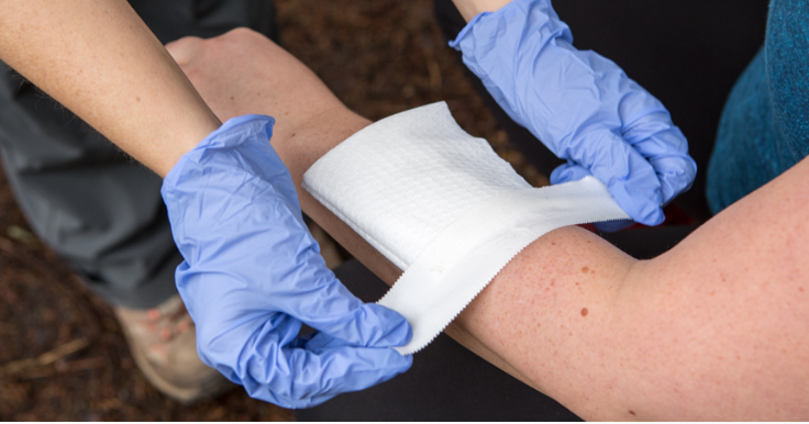 First Aid - Bleeding, Cuts, Wounds - Image 3