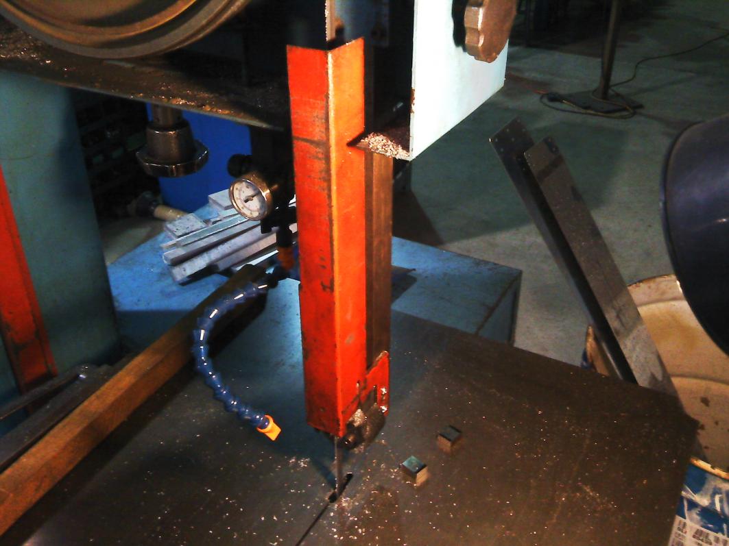 SAFETY TIP: Bandsaw Guarding