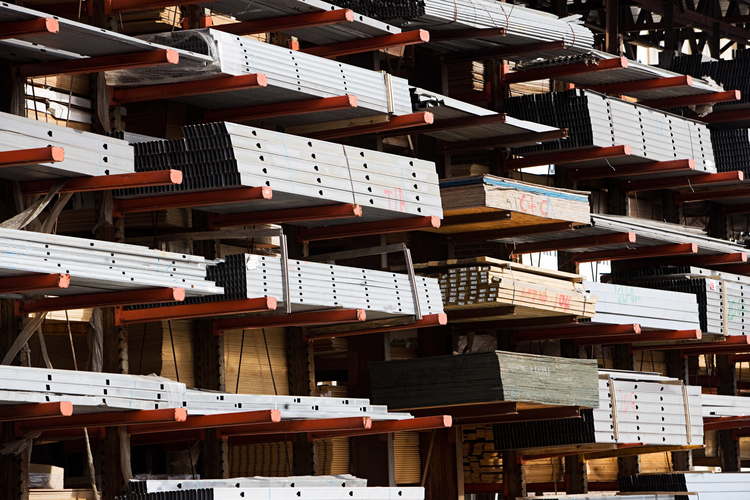 How to Stack and Store Materials Safely - Quick Course
