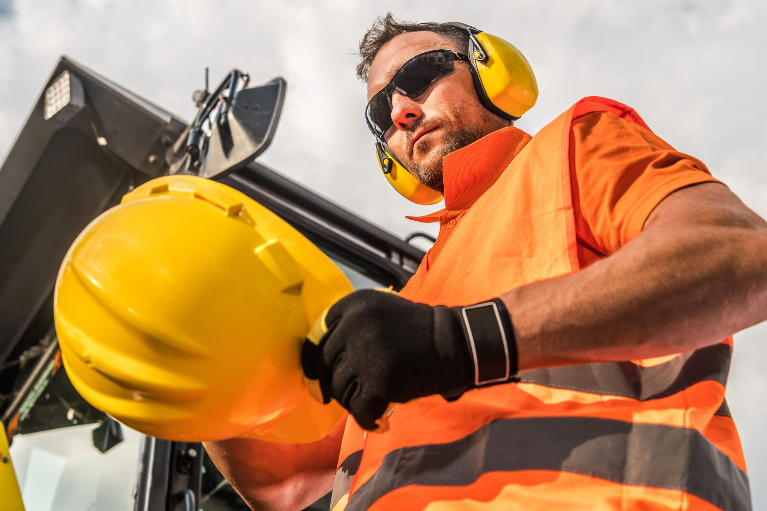 SPANISH: PPE - Personal Protective Equipment: Head Protection