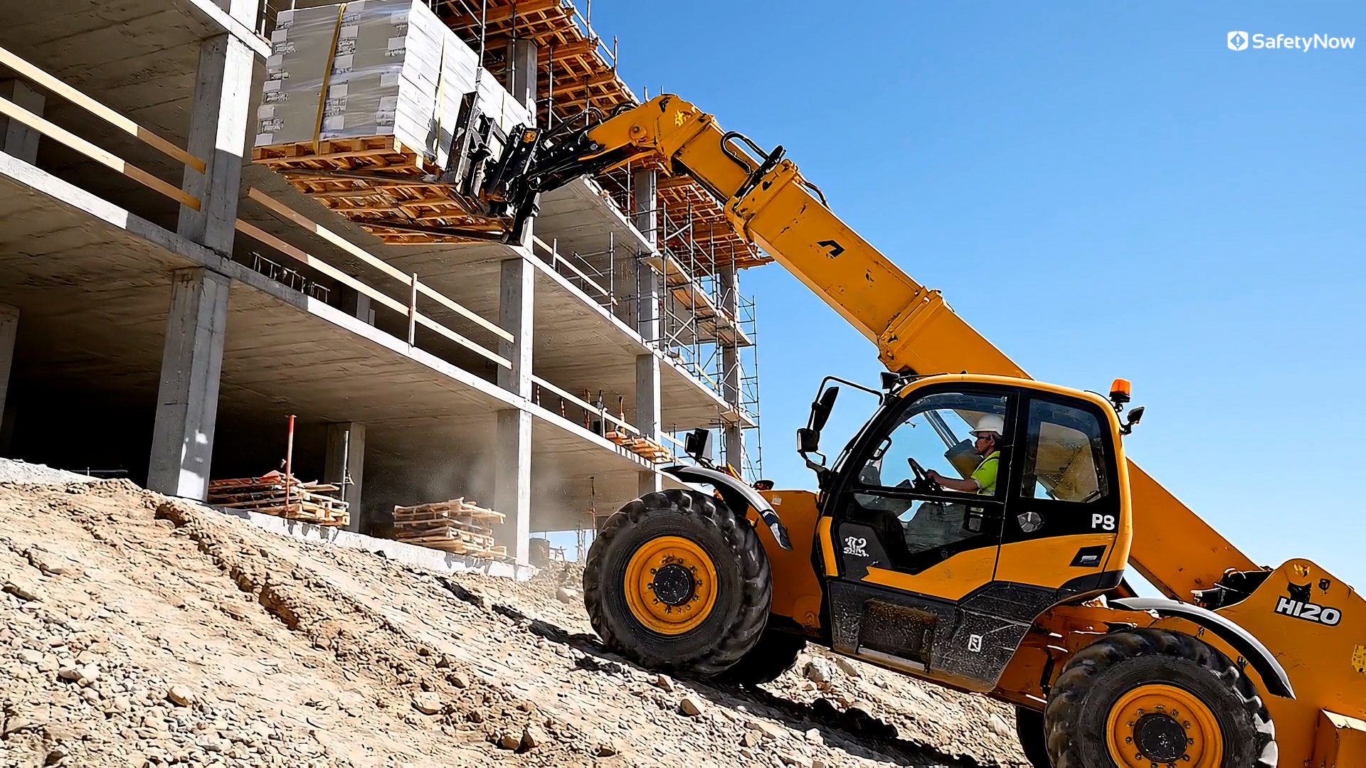 Telehandlers: Safe Operation - French - Image 4